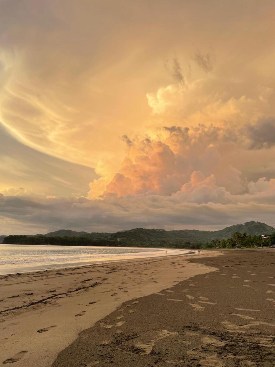 Tamarindo Beach, Prime Location, Fantastic Watersalt Pool & Cold Plunge, Family & Friends Exterior foto